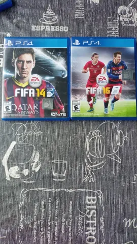 PS4 Bundle FIFA 14, FIFA 16 cover